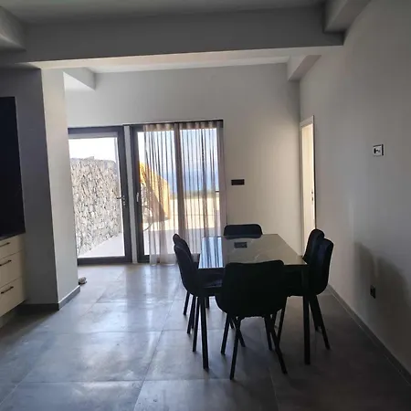 Thalori Suite *