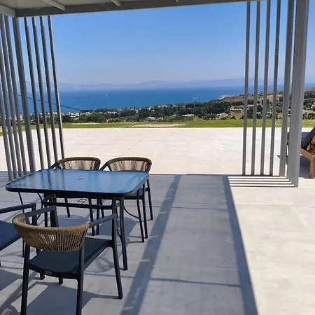 Willa Thalori Suite