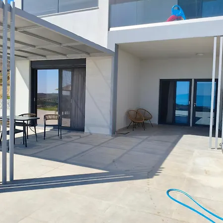 Thalori Suite Willa *